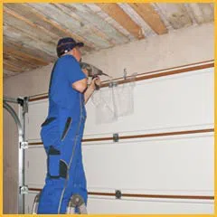 Community Garage Door Repair Service Milwaukee, WI 262-299-0092 Community Garage Door Repair Service Milwaukee, WI 262-299-0092 - side-garage-door-repair-10-48m